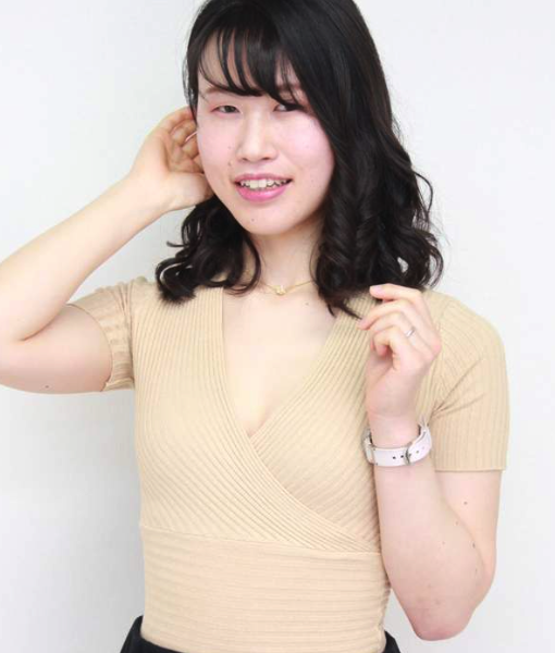 田辺　紬奈子 - 26歳