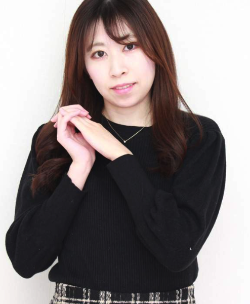 山田　美咲 - 27歳