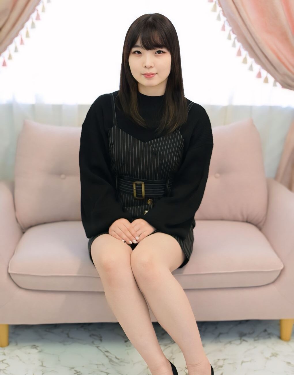 佐々木　麻衣 - 23歳