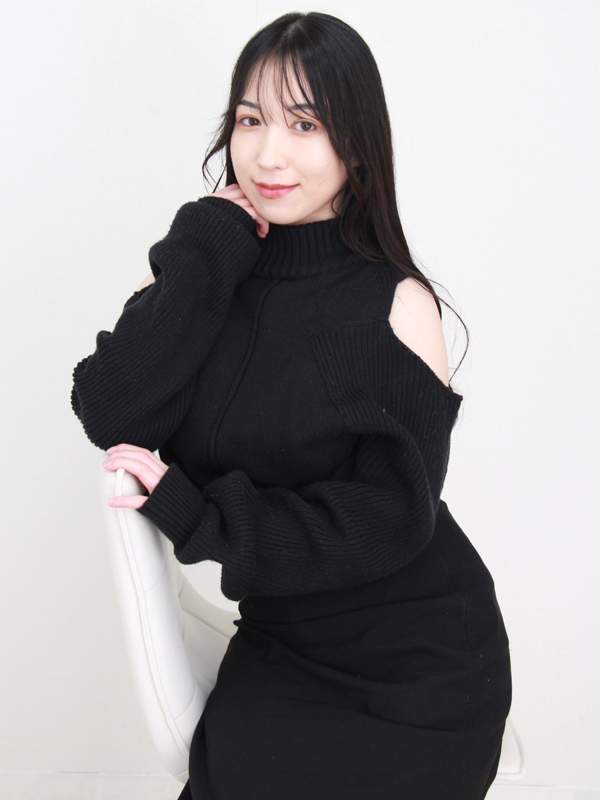 高田　花- 27歳