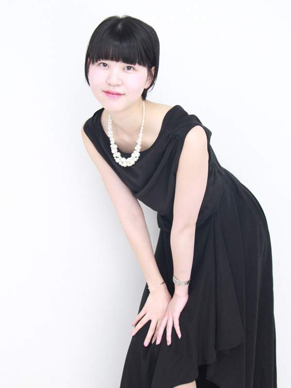 井原　音 - 23歳