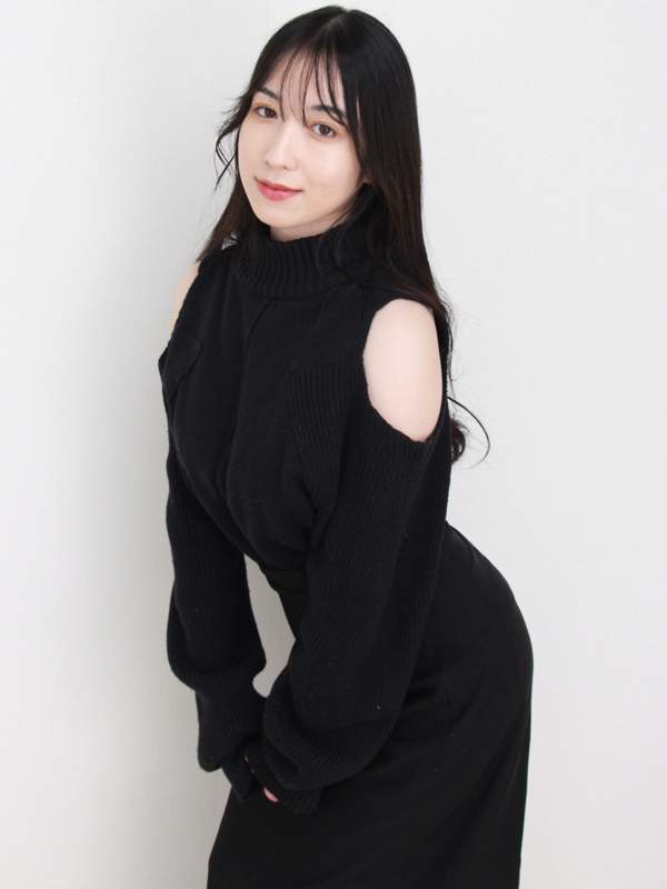 高田　花- 27歳