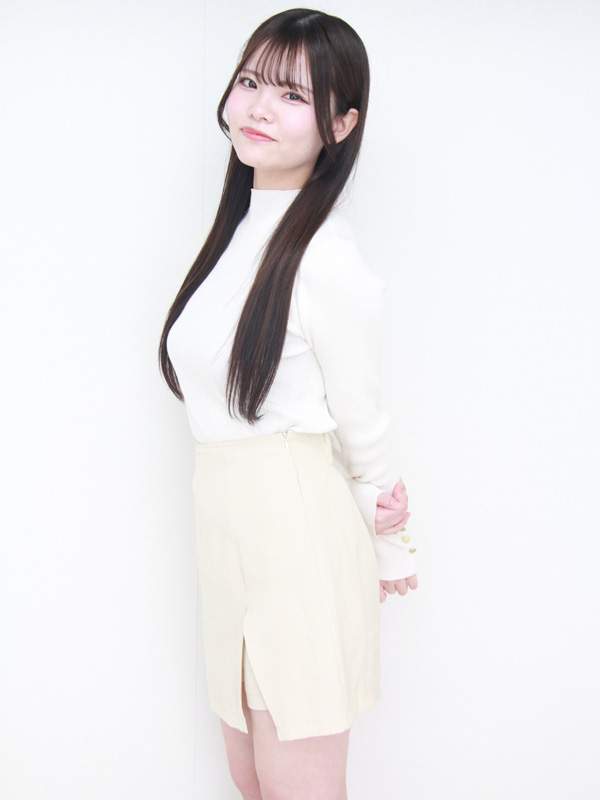 岡本 美琴 - 20歳