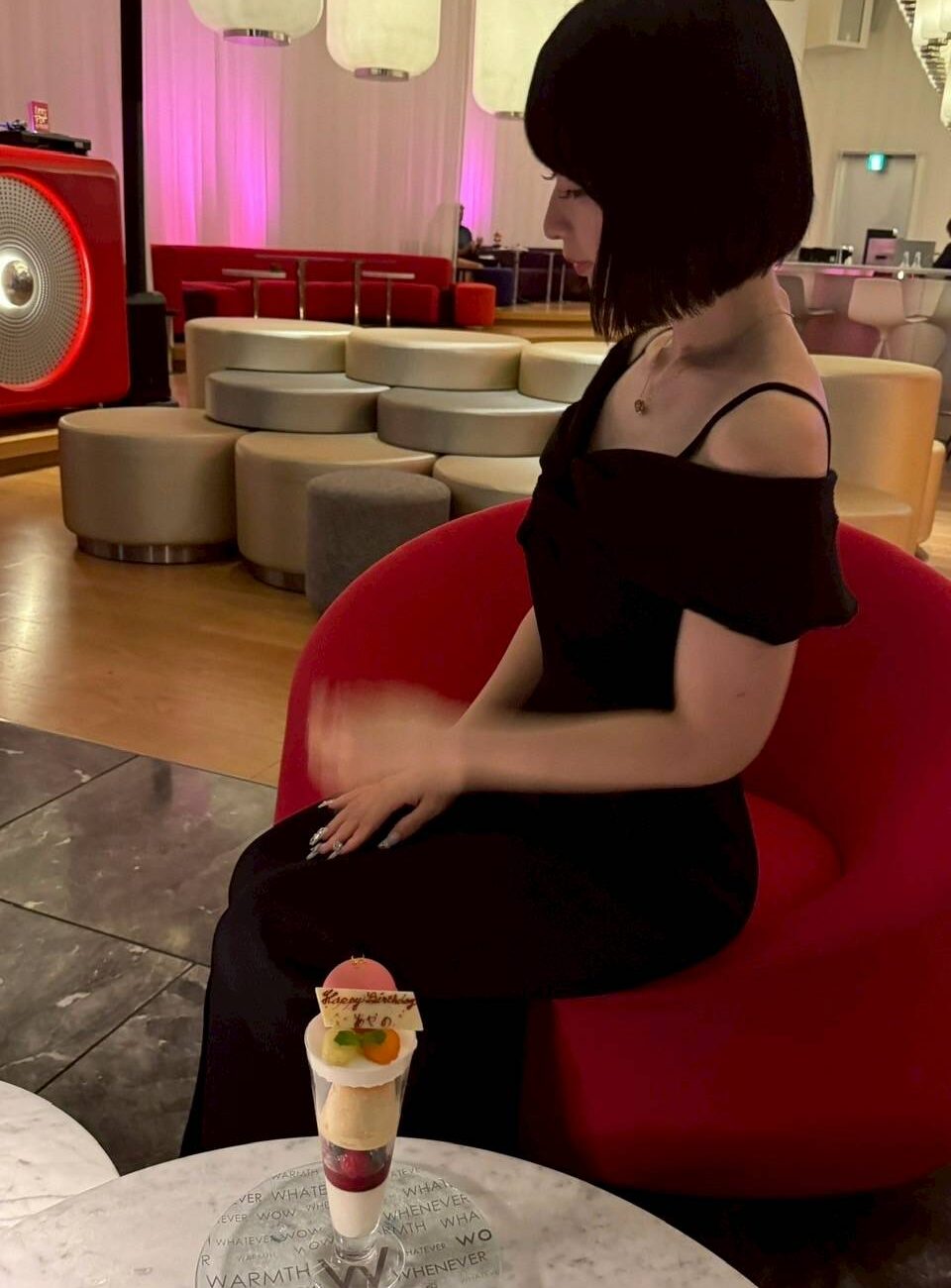 七星 紗奈 - 22歳