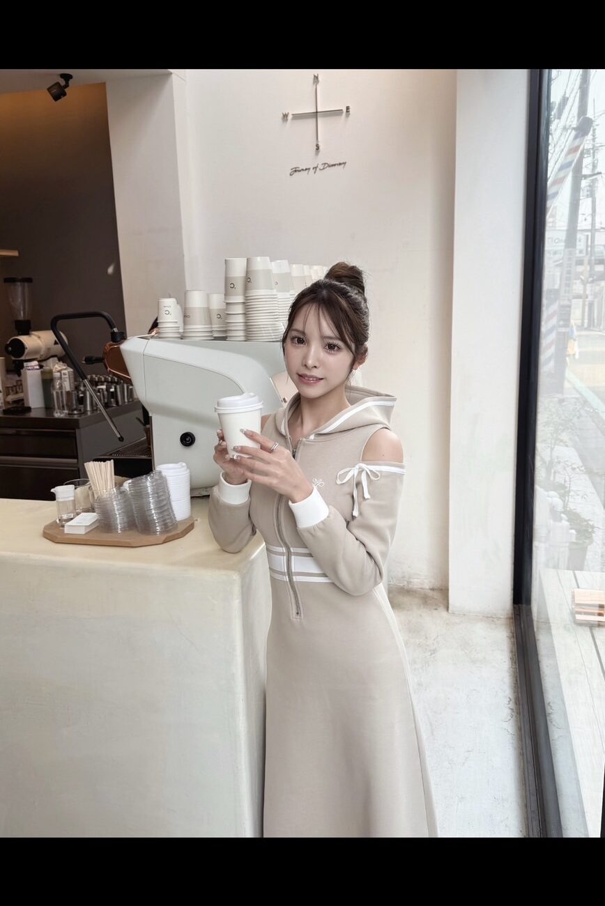 西村　凪紗 - 32歳