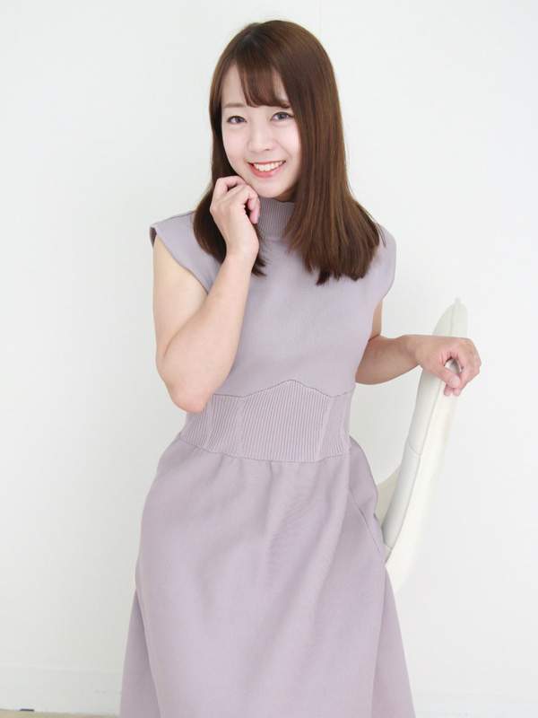 寺西　亜子 - 30歳