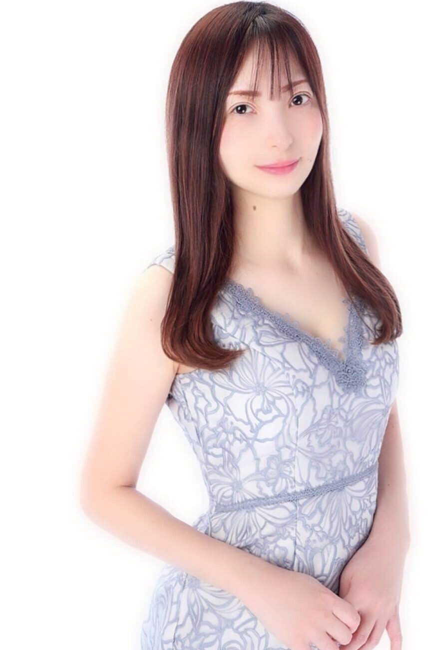 上原　のぞみ – 30歳