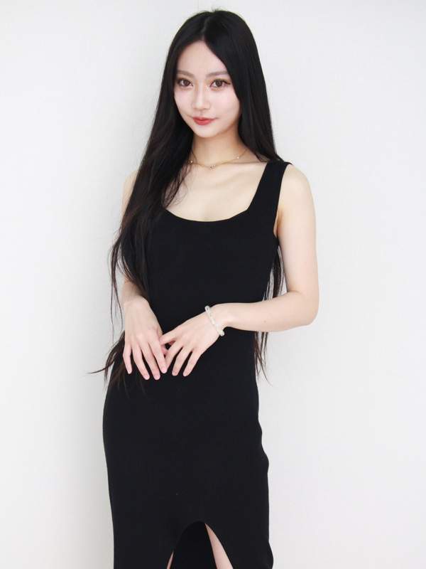 田中　奈々 - 24歳