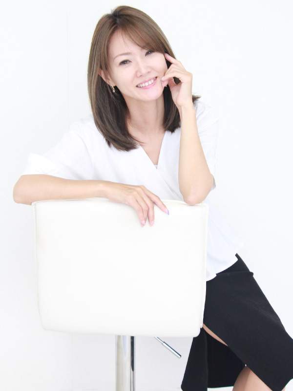 伊藤　有希 - 45歳