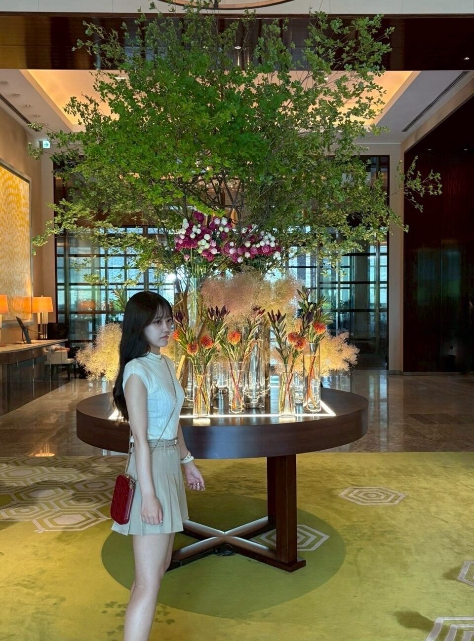 芹沢　璃乃 – 20歳