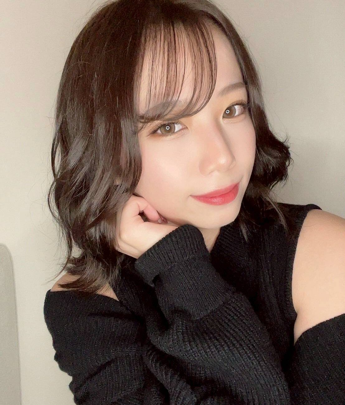 星野　ひなの – 23歳