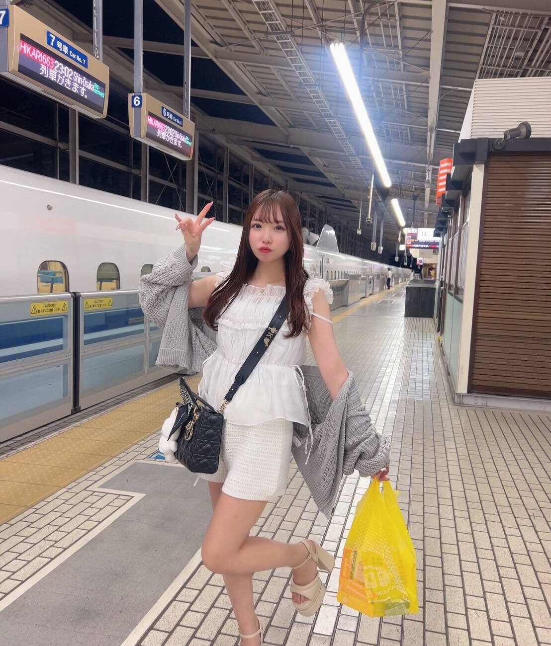 山下 こと - 22歳