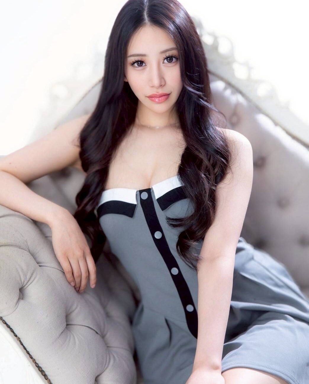 佐々木　麗奈 - 23歳