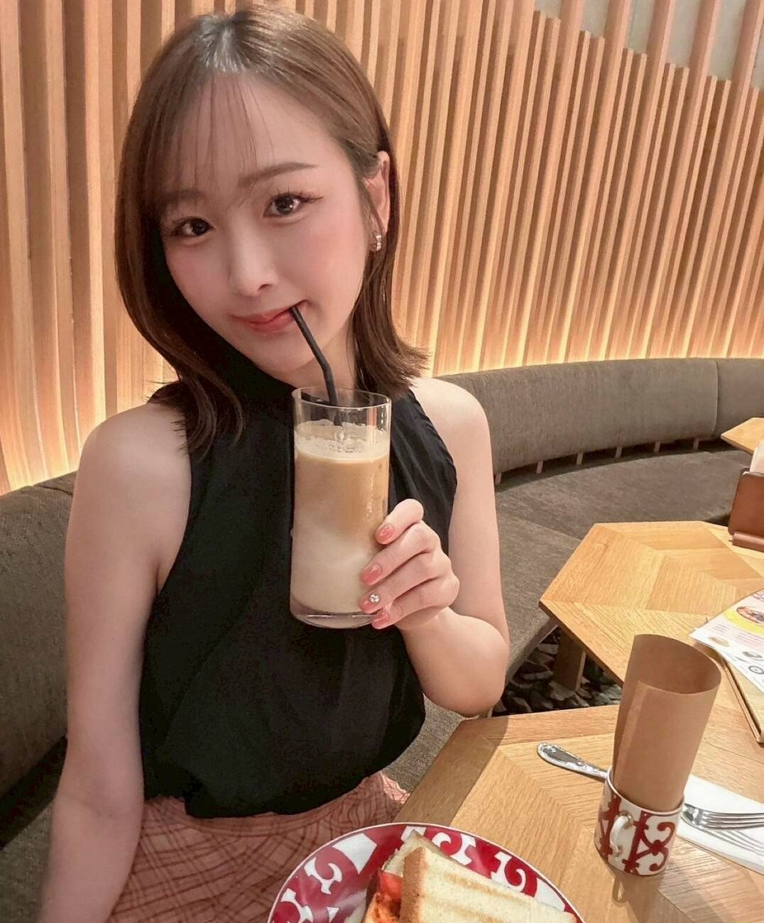 野坂　いおり – 26歳