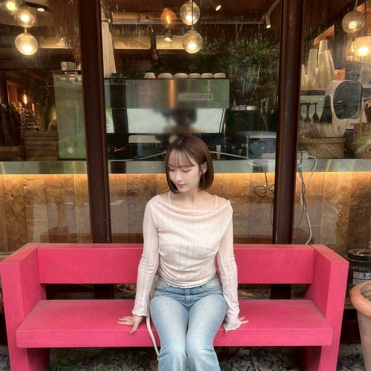 野坂　いおり – 26歳