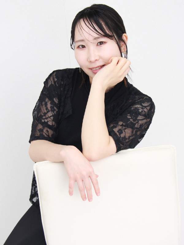 神路　りほ - 23歳