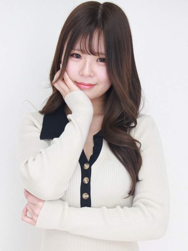 白川　花穂 – 25歳