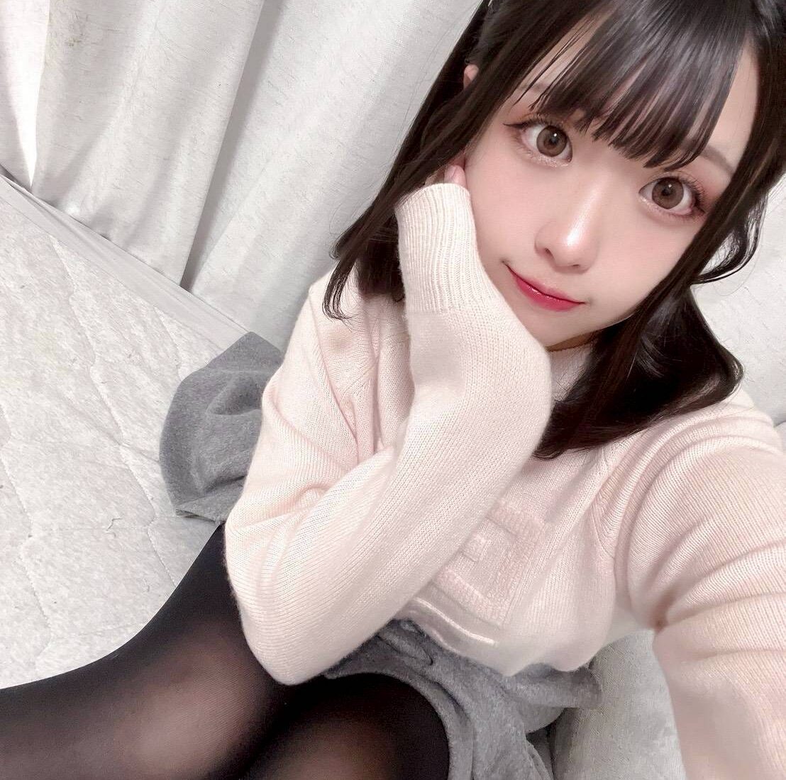 百瀬　ひな - 24歳