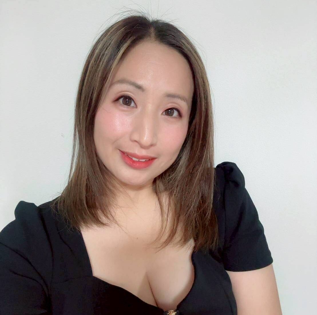 山田　真央 - 39歳