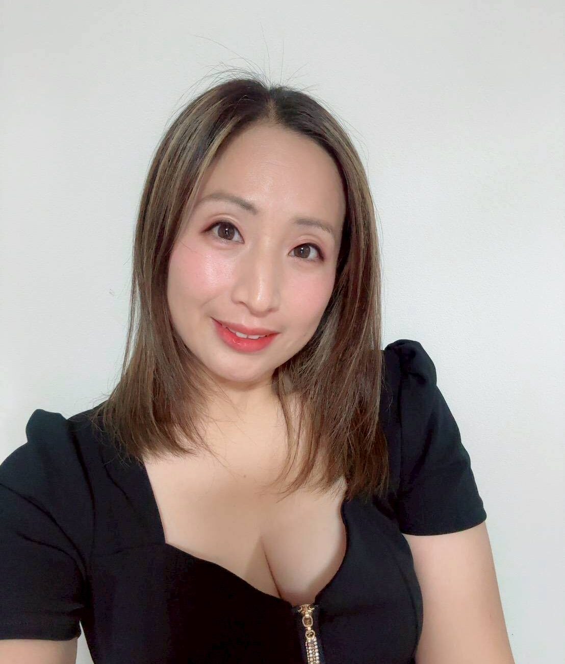 山田　真央 - 39歳