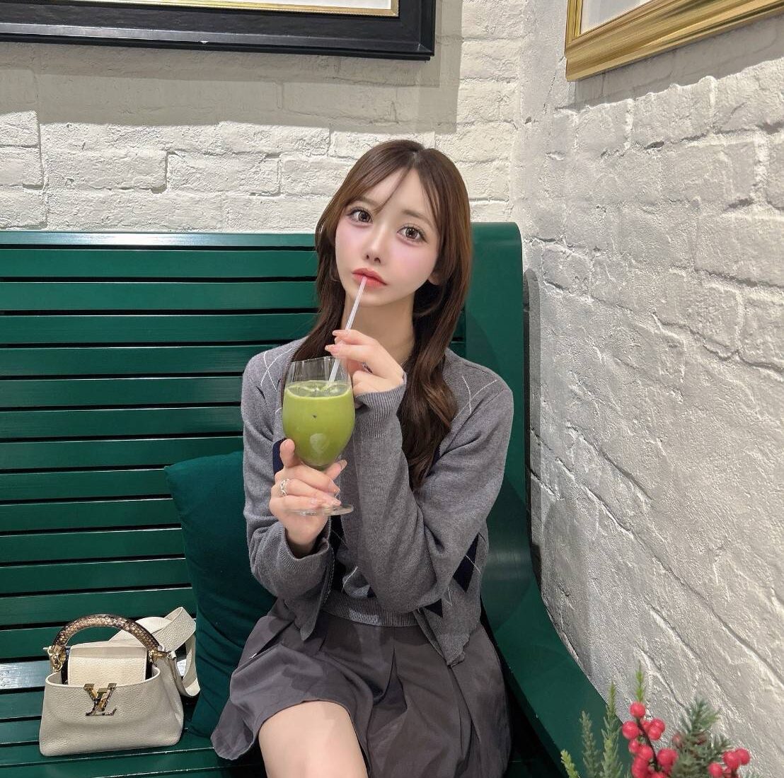 湊崎　紗夏 - 29歳