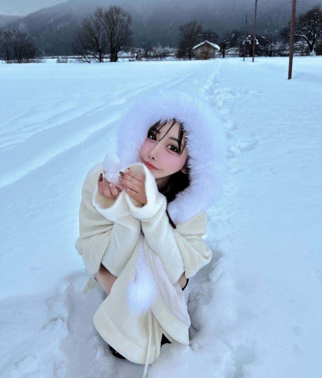 湊崎　紗夏 - 29歳