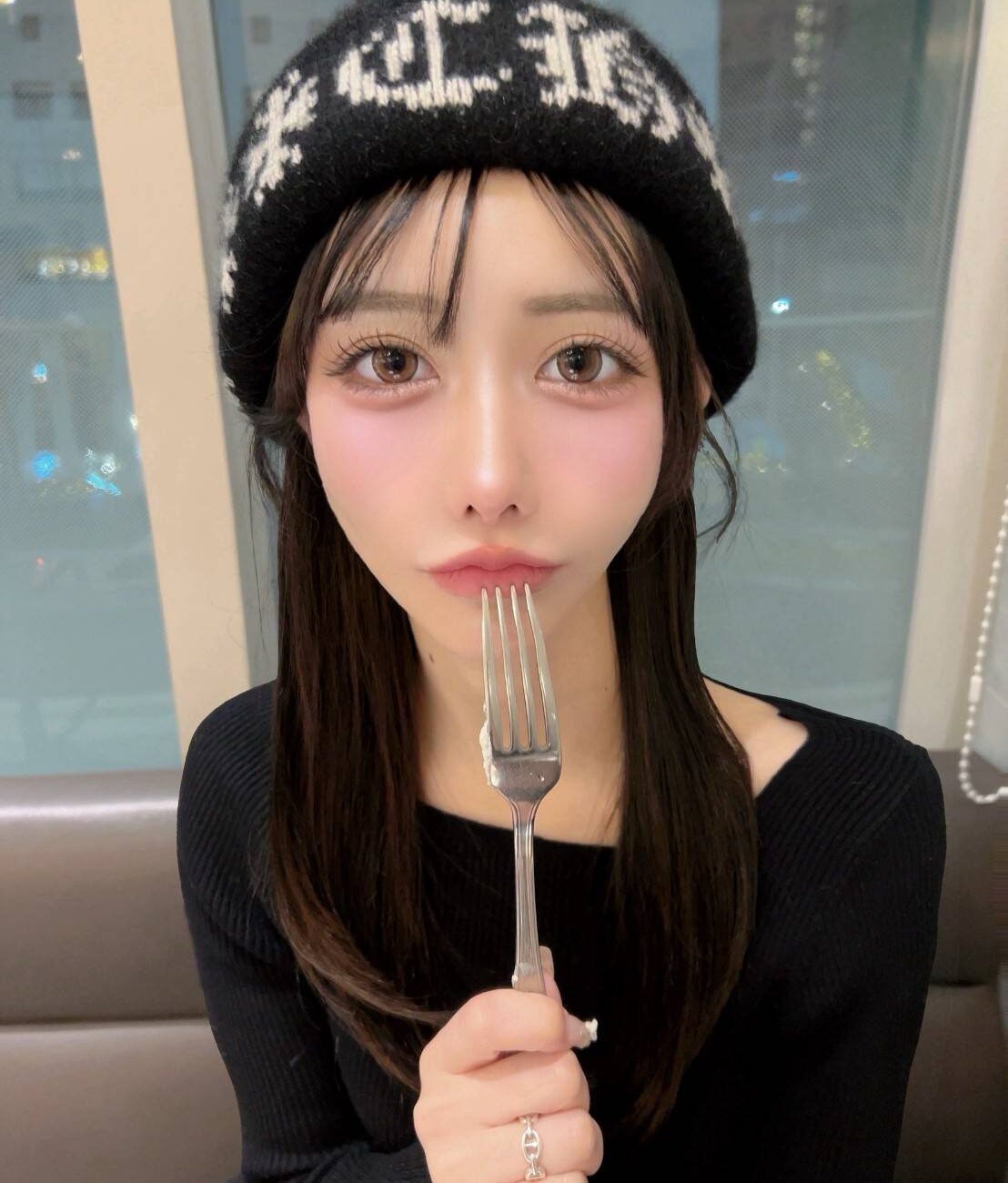 湊崎　紗夏 - 29歳