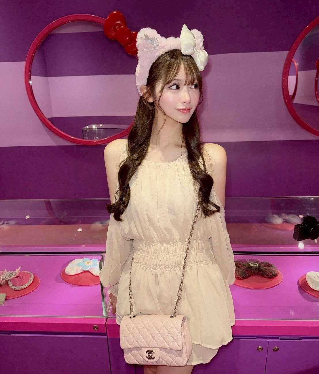 桜　桃子 - 20歳