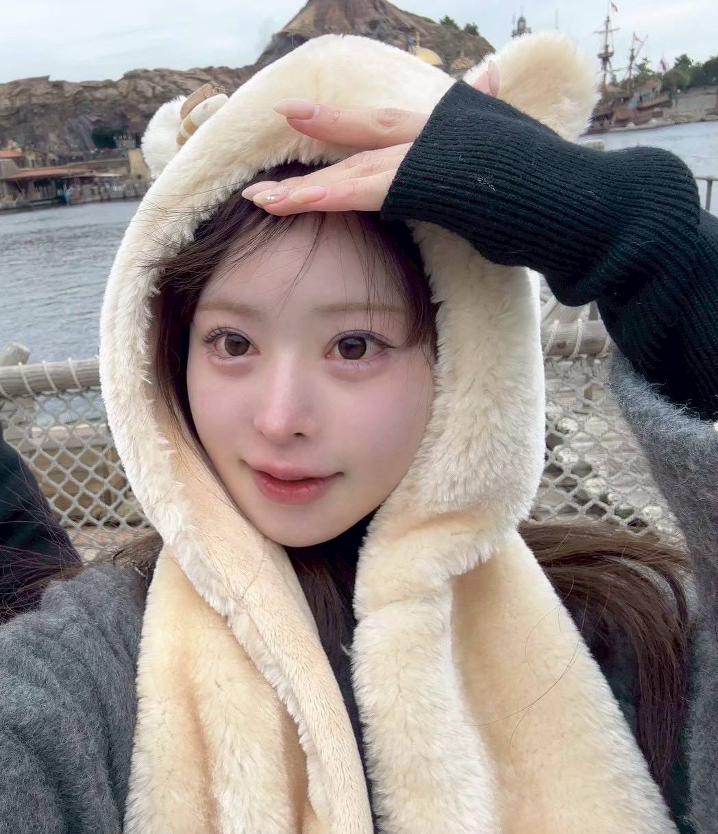 白石　雪乃 - 21歳