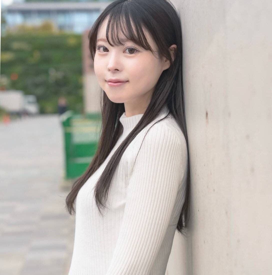 白石　雪乃 - 21歳